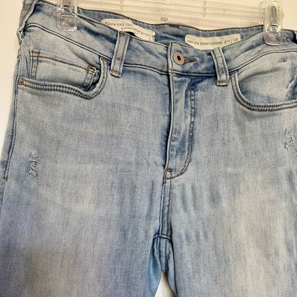 ANTHROPOLOGIE Light denim, distressed. high-rise Pilcro jeans. Size 28 - Picture 3 of 10